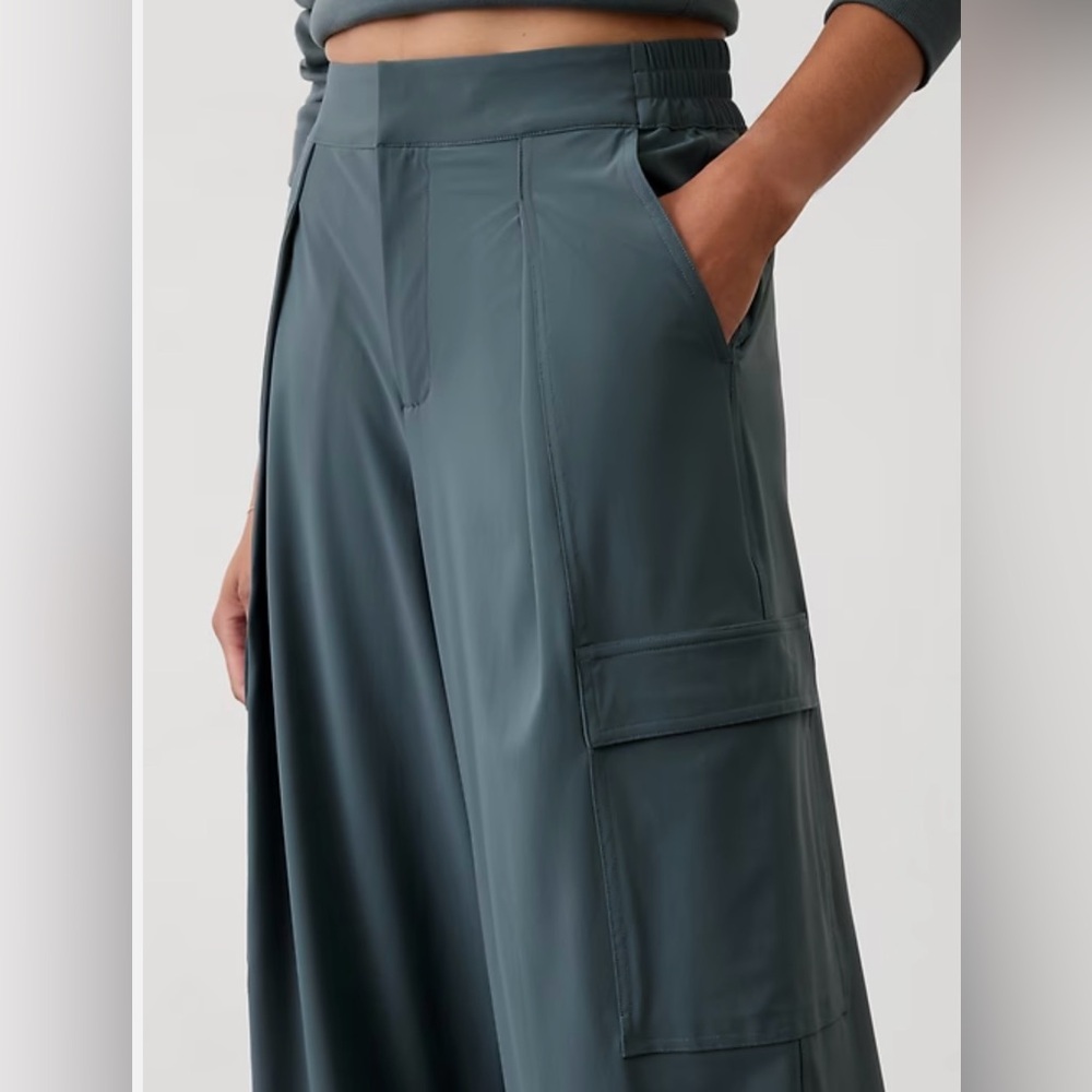 NWT-Athleta Eden Pinnacle Cargo Trouser, Size 2 - Picture 2 of 8